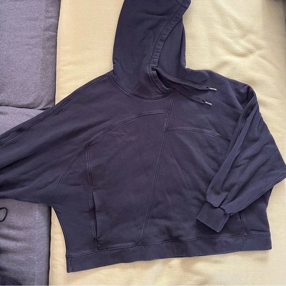 Broken Beats Hoodie - Picture 2 of 11